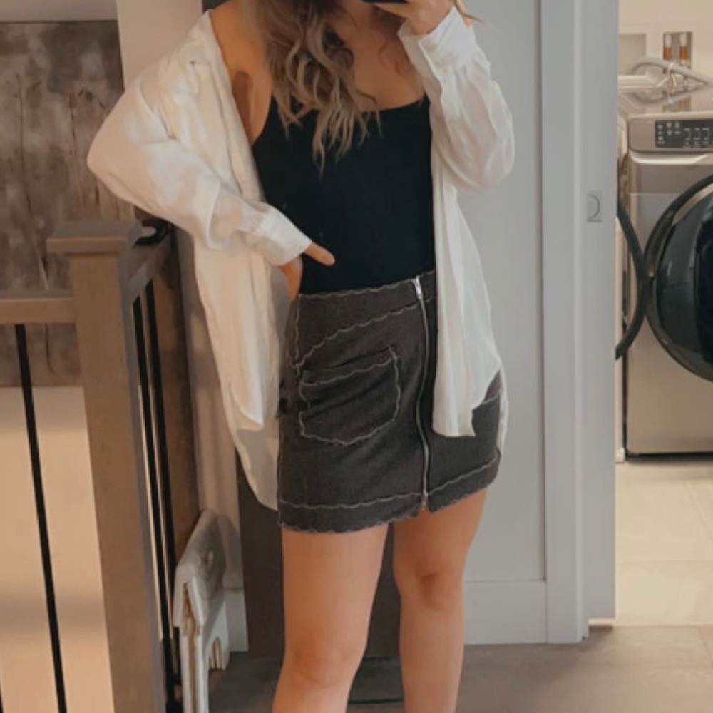 B&W Pattern Zip Skirt